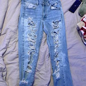 american eagle ripped light wash jeans